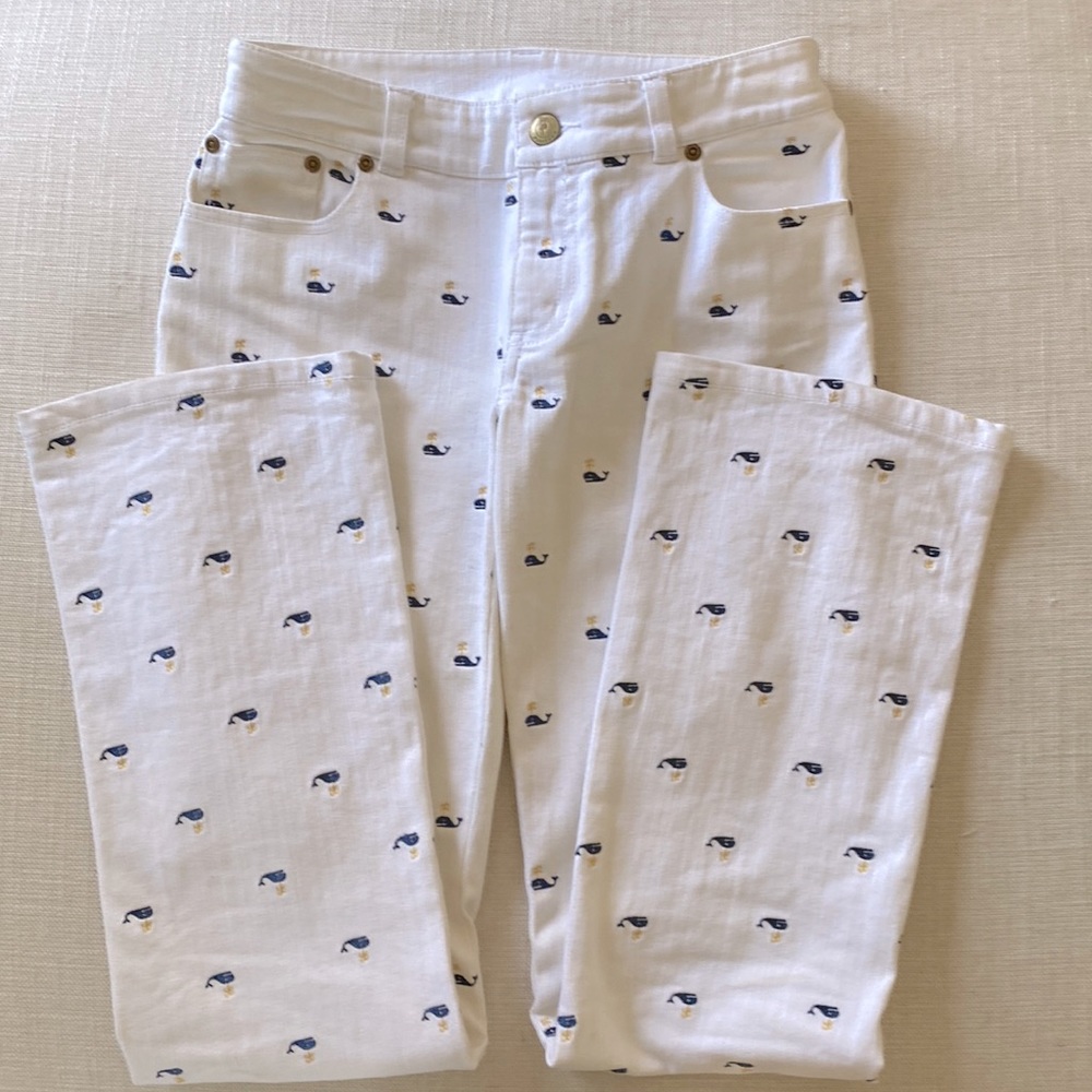 Lily Pulitzer white straight leg jeans with embroidered navy whales. Size 0